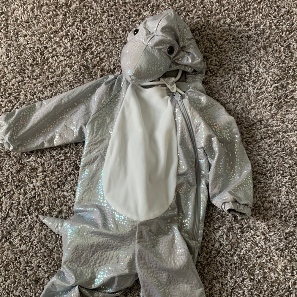 Baby shark Halloween costume 18-24 months